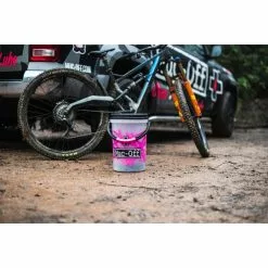 Muc-Off &quot;Bucket&quot; Kit -SRAM Verkäufe muc off bucket kit3
