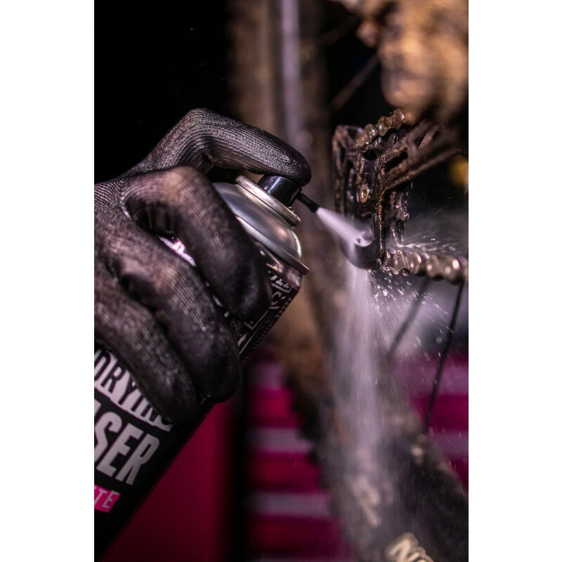 Muc-Off High Pressure Quick Drying Degreaser 750ml (DE) 3 Muc-Off High Pressure Quick Drying Degreaser 750ml (DE) – Bild 3