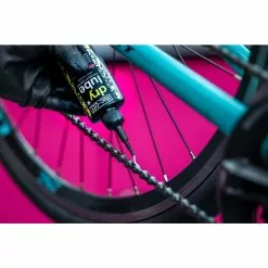 Muc-Off Kettenöl Für Trockenheit 120ml 8 Muc-Off Kettenöl Für Trockenheit 120ml -SRAM Verkäufe muc off kettenoel fuer trockenheit 120ml3