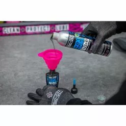 Muc-Off Wet Lube 300ml -SRAM Verkäufe muc off wet lube 300ml4