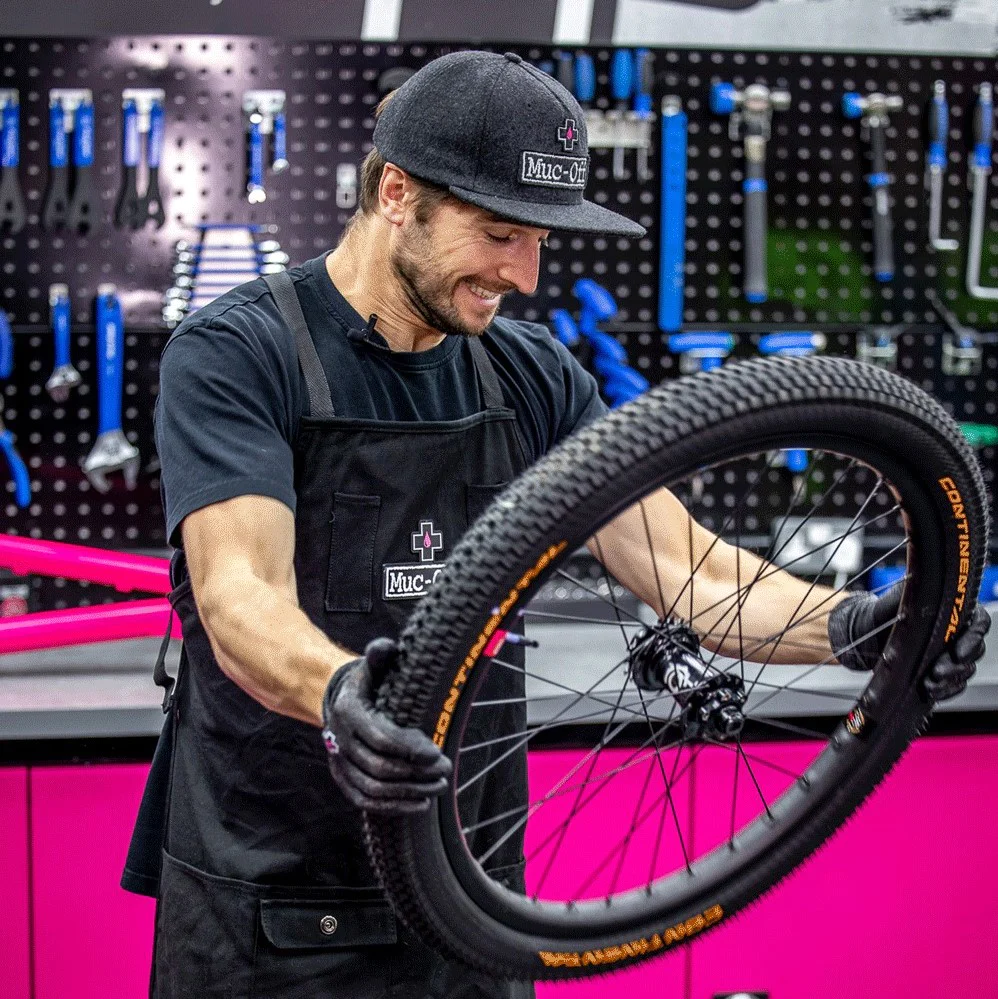 Titelseite 25 Titelseite -SRAM Verkäufe 23